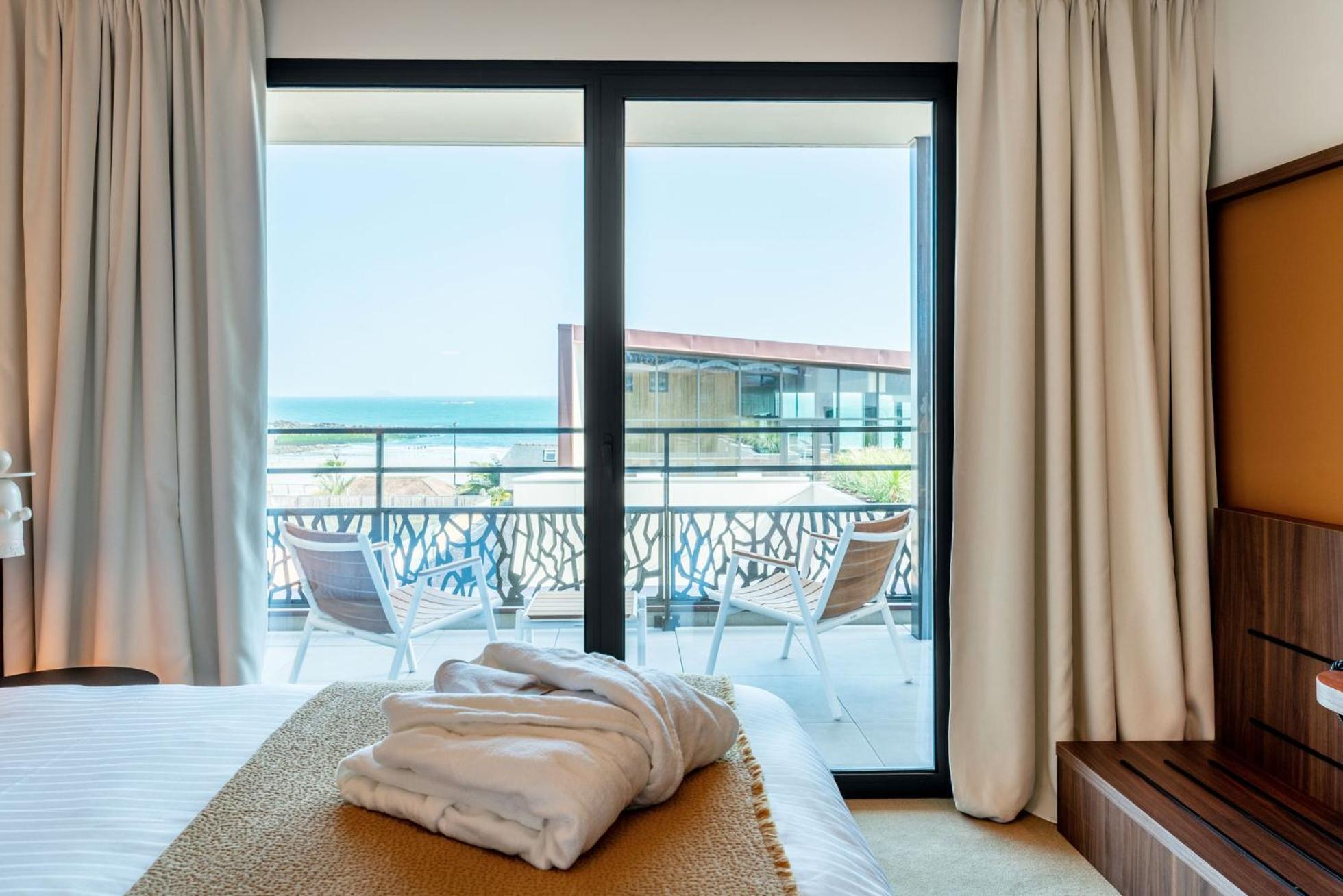 Hotel Roz Marine Thalasso Resort Перро-Гирк Экстерьер фото